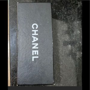 Box Chanel of glasses